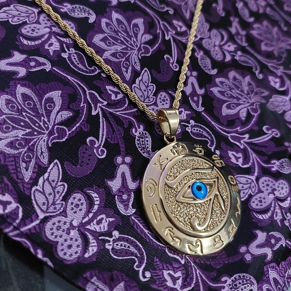 Eye Of Horus 18K Gold Plated Ra Egyptian Pendant with 18K Gold Rope Chain - Picture 8 of 10